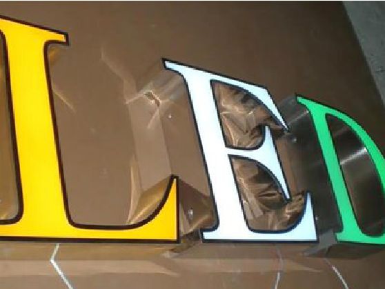 寿宁介绍LED招牌的基础知识。